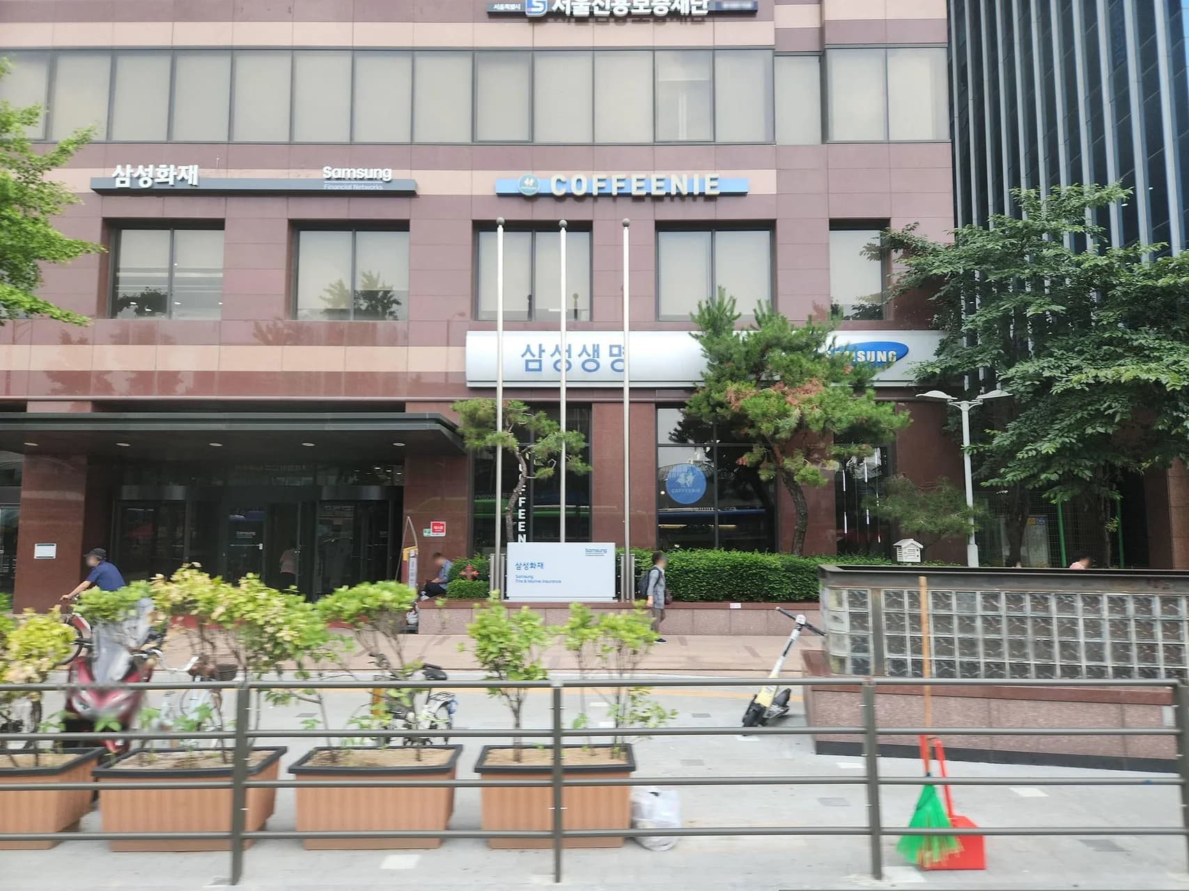 현대대중목욕탕 — Photo: Mapillary contributor (korscene)
