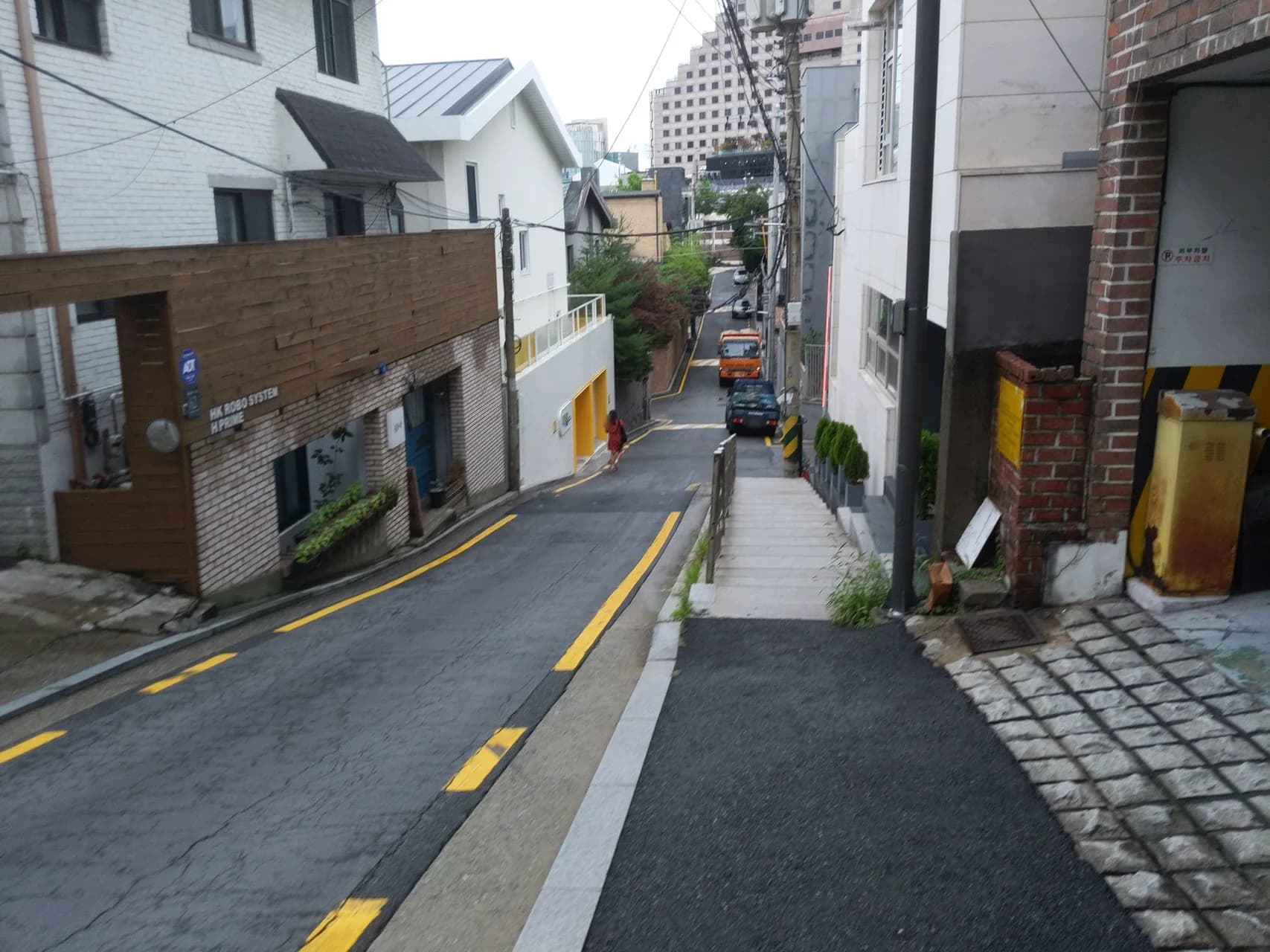 YJ스파 강남본점 — 写真: Mapillary contributor (velaia)