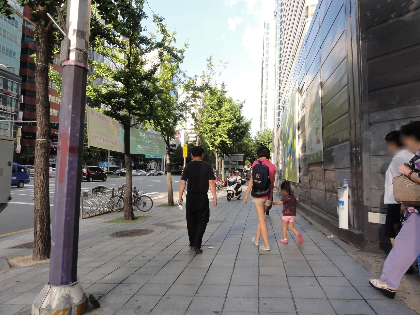 스파비움 — 写真: Mapillary contributor (smathermather)