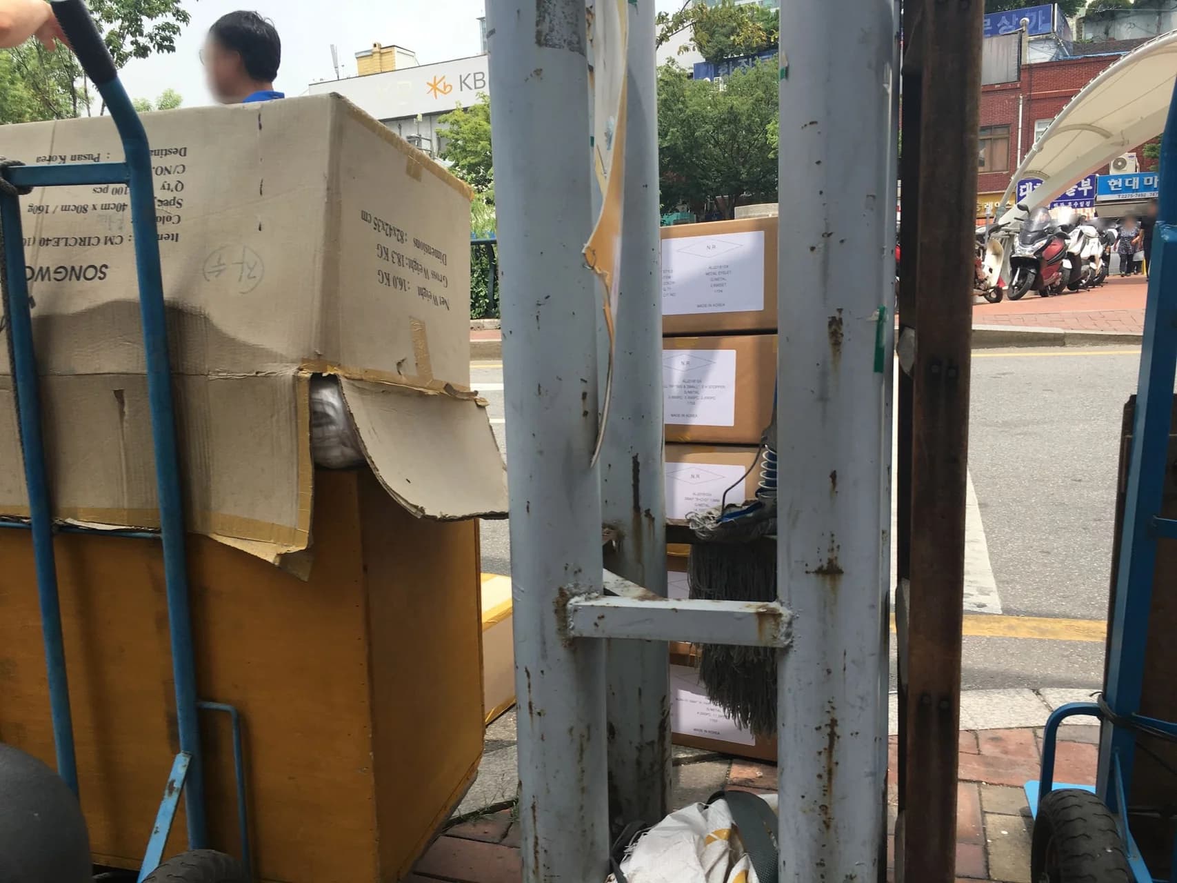 라뽀스파 — Photo: Mapillary contributor (scangiano)